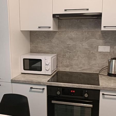 Apartment Z Ogrodkiem Na Warszawskiej Woli Warszawa Exteriör bild