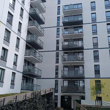 Apartment Z Ogrodkiem Na Warszawskiej Woli Warszawa Exteriör bild